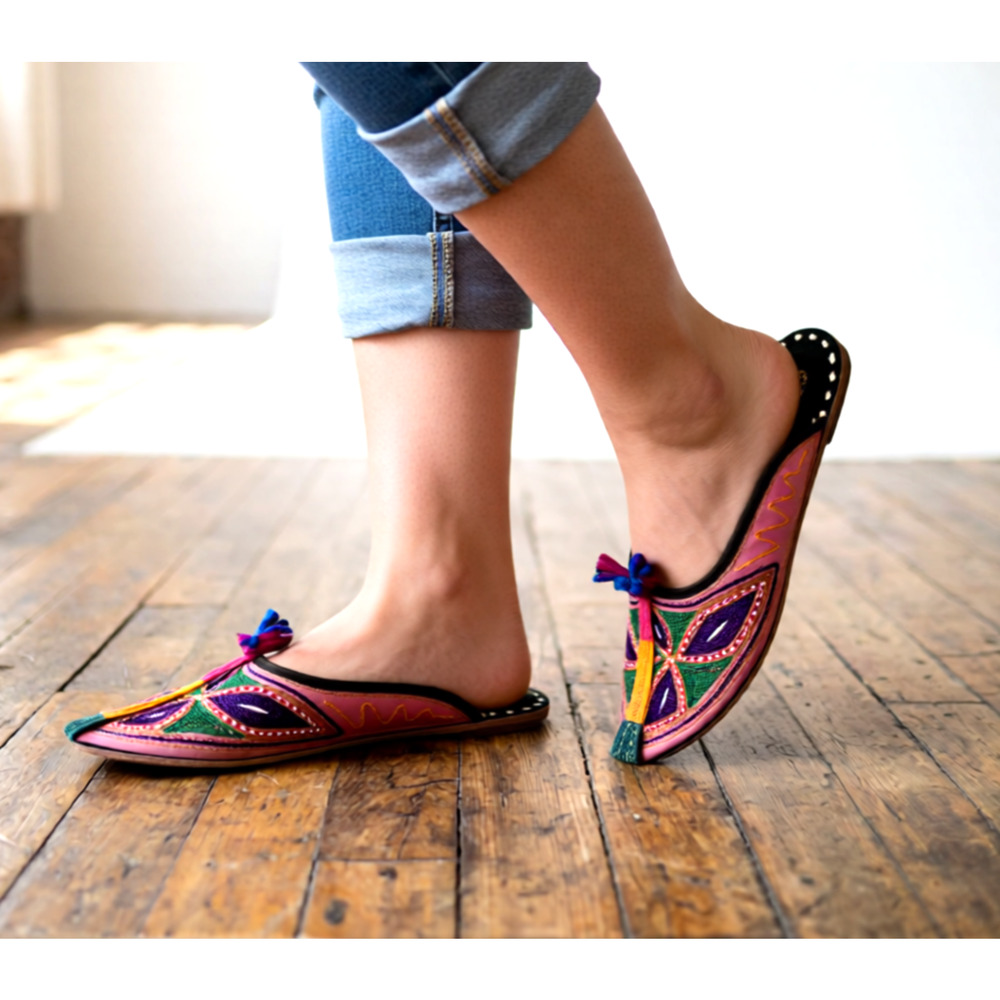 Indian/Middle Eastern colorful shoes/slippers purchased in Dubai 8